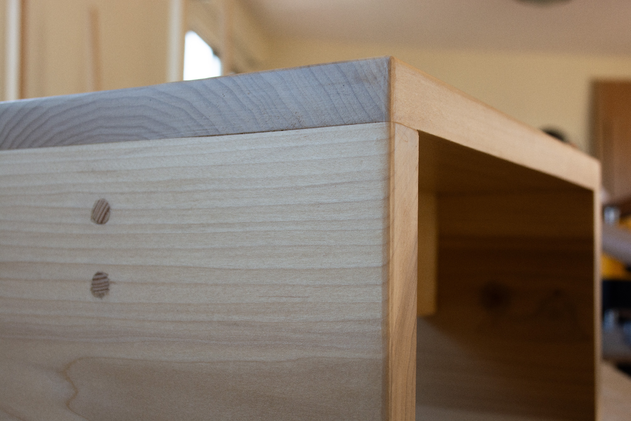 Tipos de bisagras para muebles y como saber cual elegir